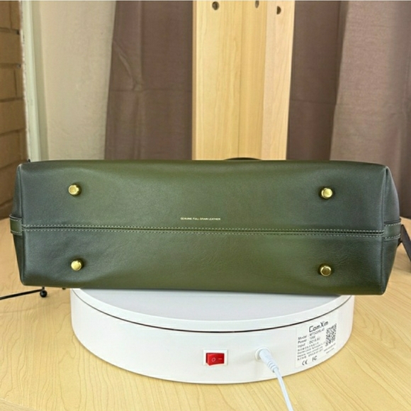 Coach Olive Green Leather Empire Carry All Shoulder Bag (NWOT) - Picture 8 of 16